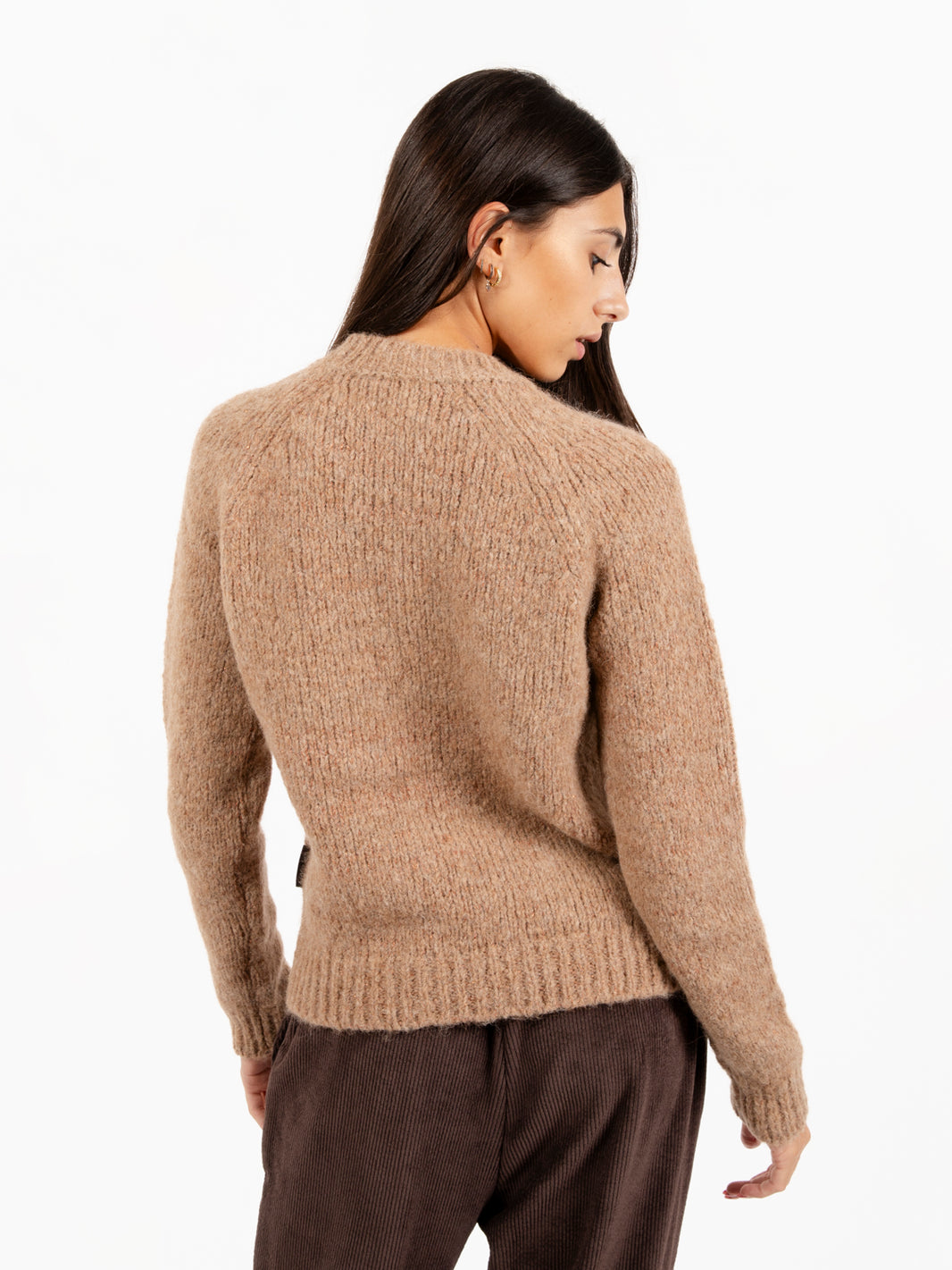 Maglione in alpaca con filo lurex caramello
