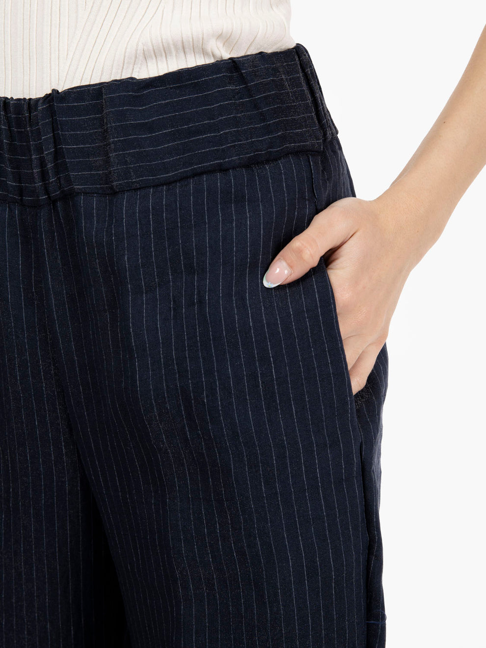 Pantaloni carrot fit gessato blu