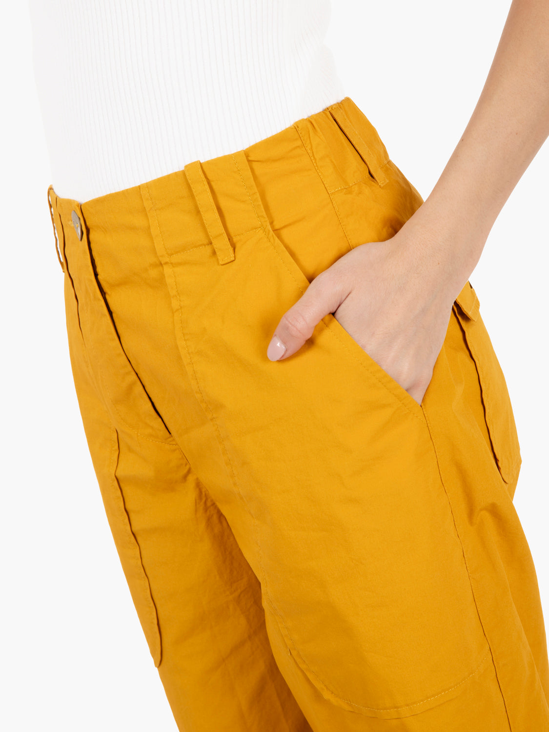 Pantaloni carrot fit senape