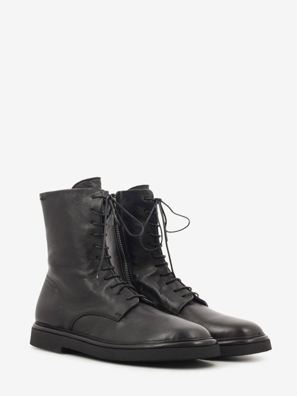 Anfibio in nappa con zip nero