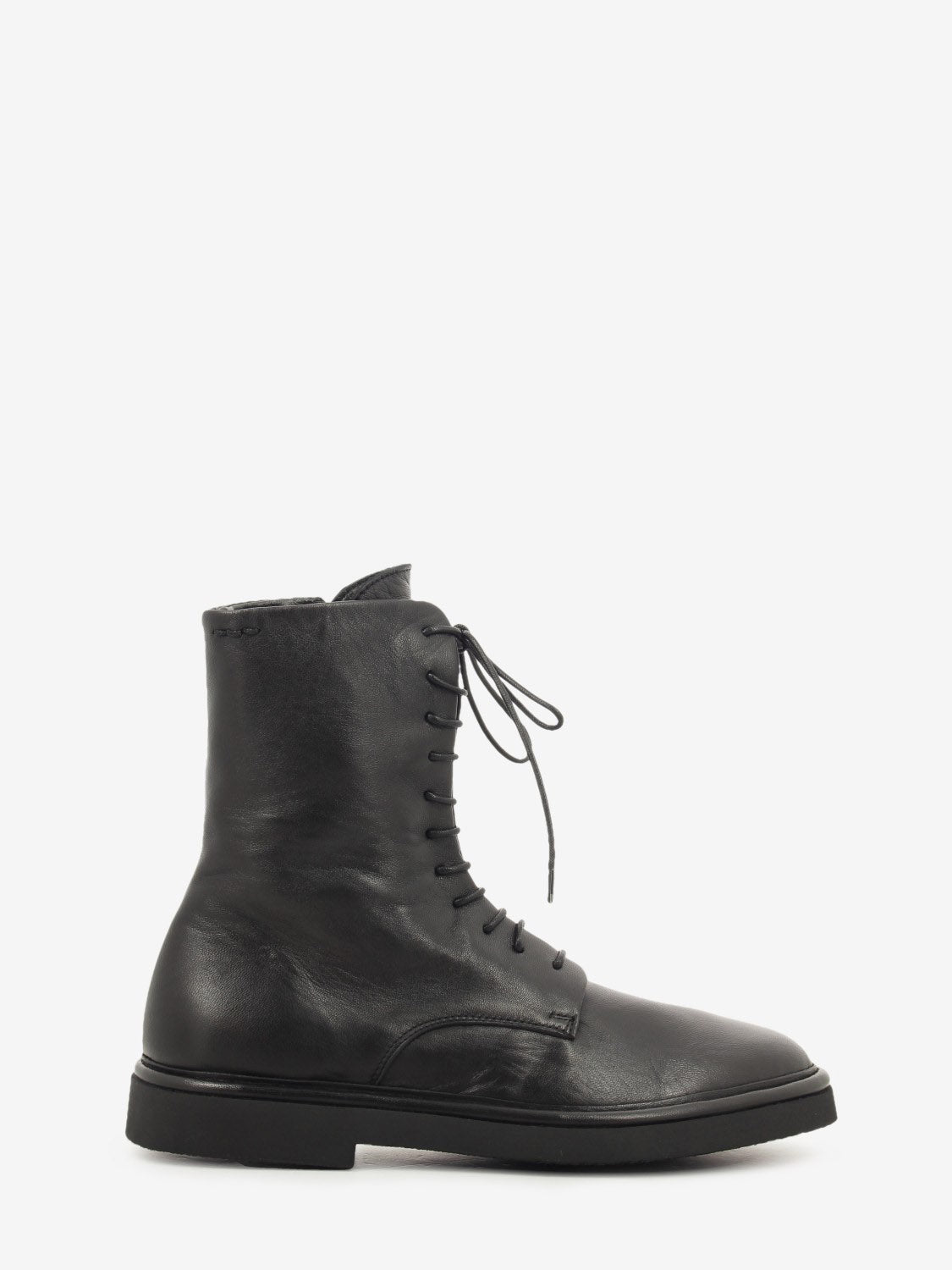 Anfibio in nappa con zip nero