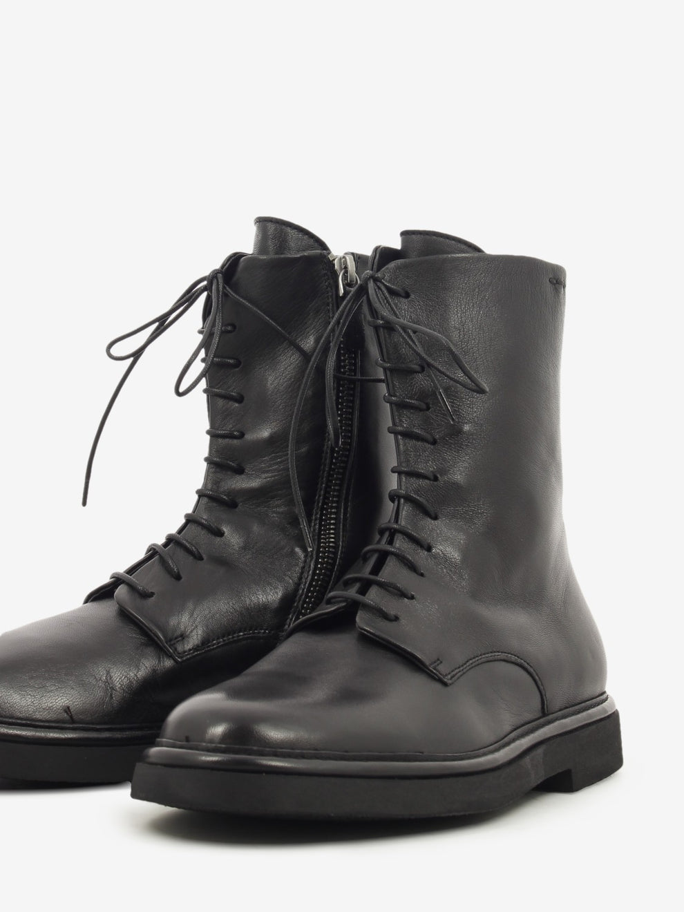 Anfibio in nappa con zip nero