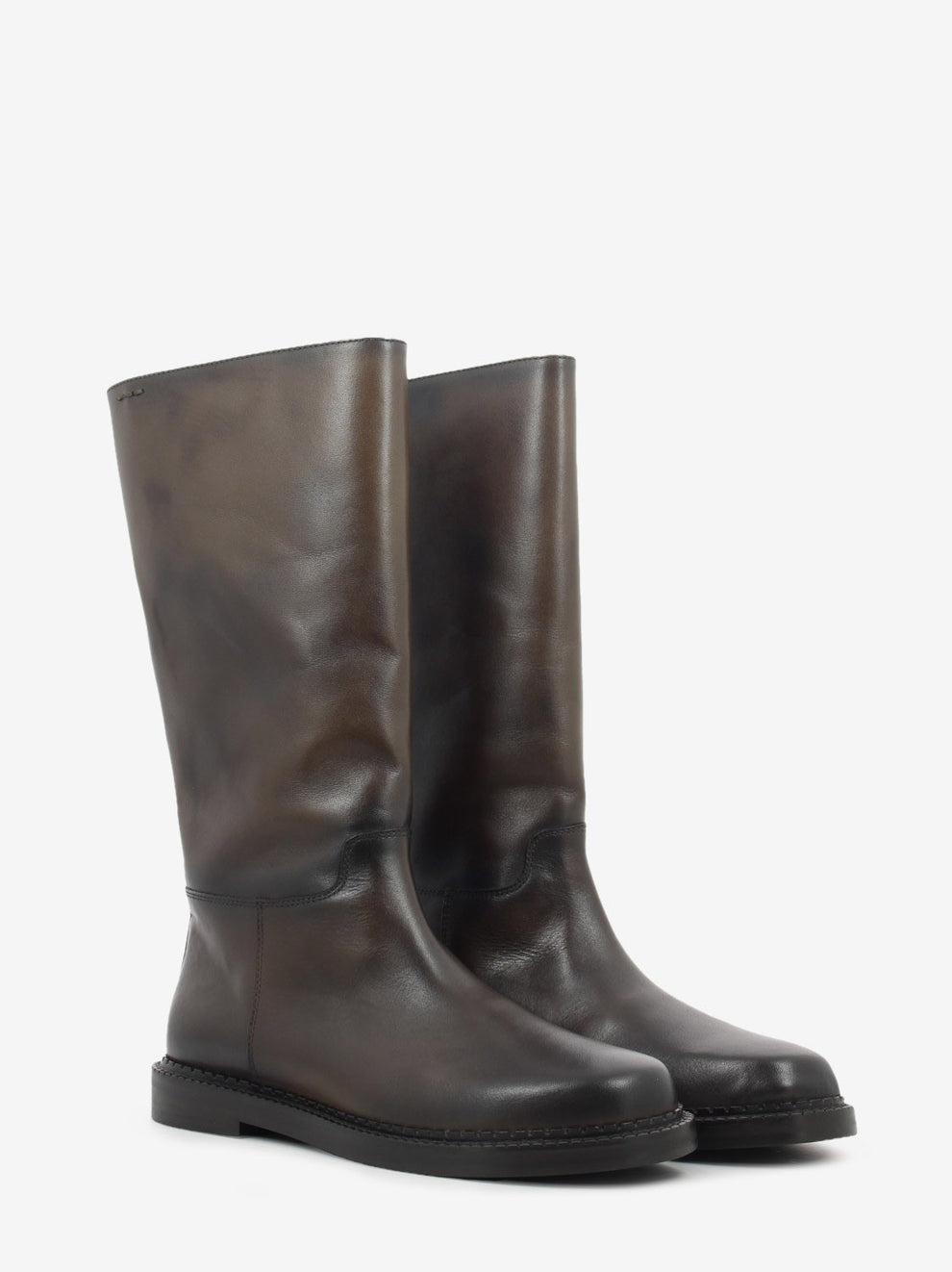 Tobacco leather casual boot
