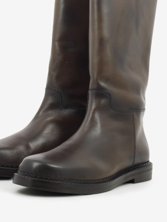 Tobacco leather casual boot