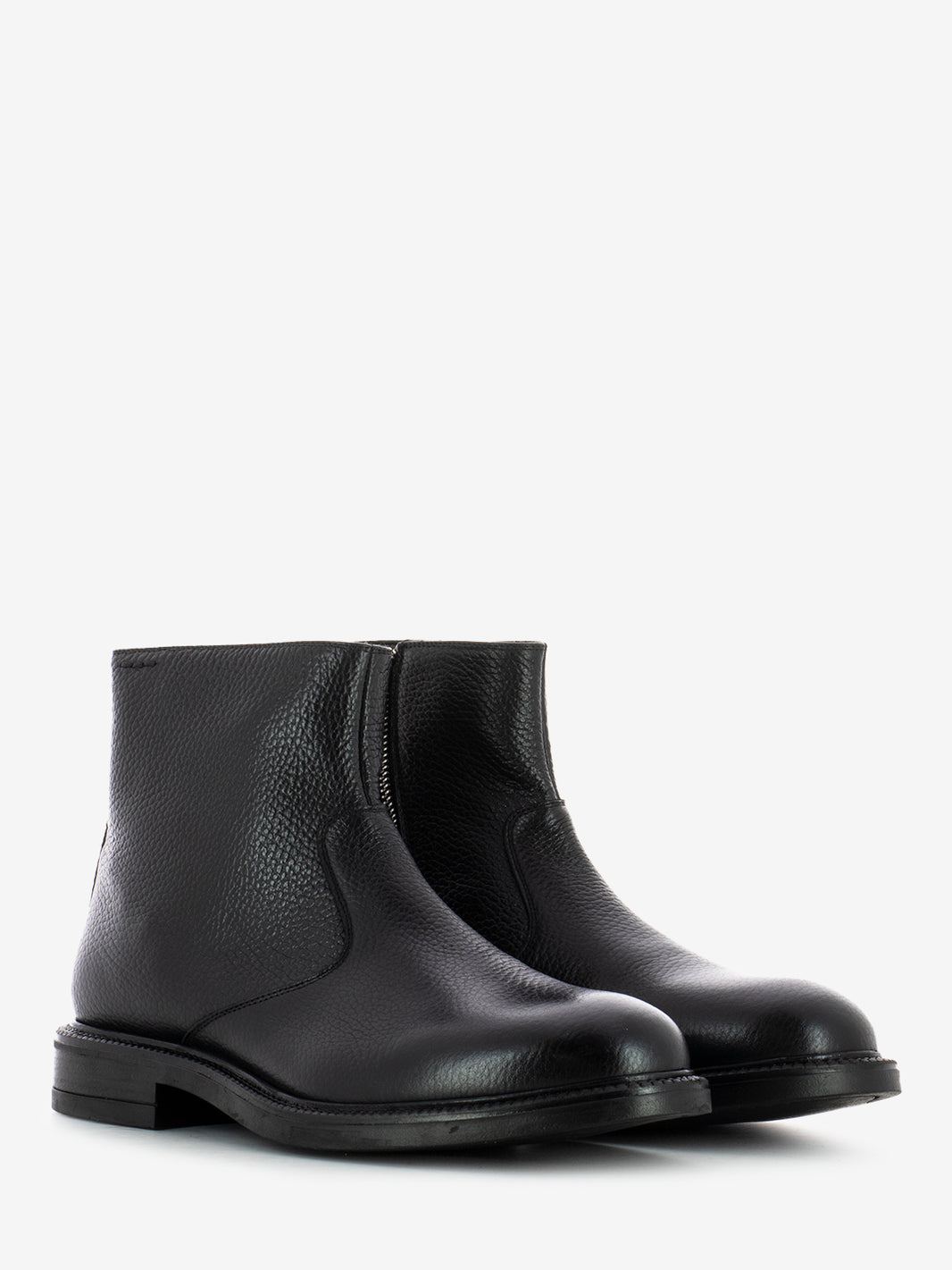 Tronchetti in pelle martellata nero