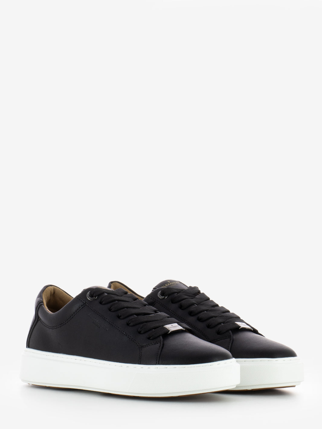 London M black