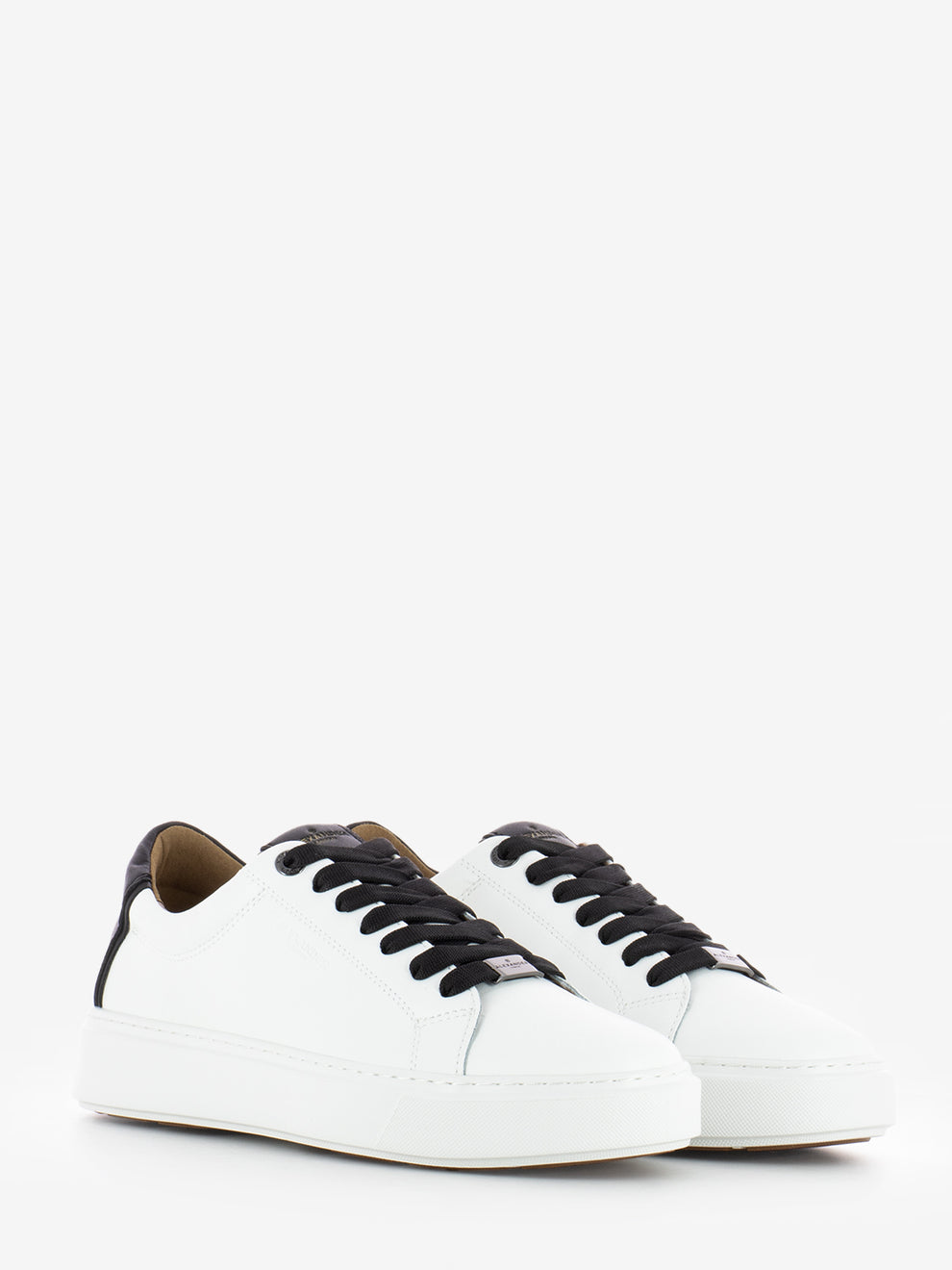 London M white / black