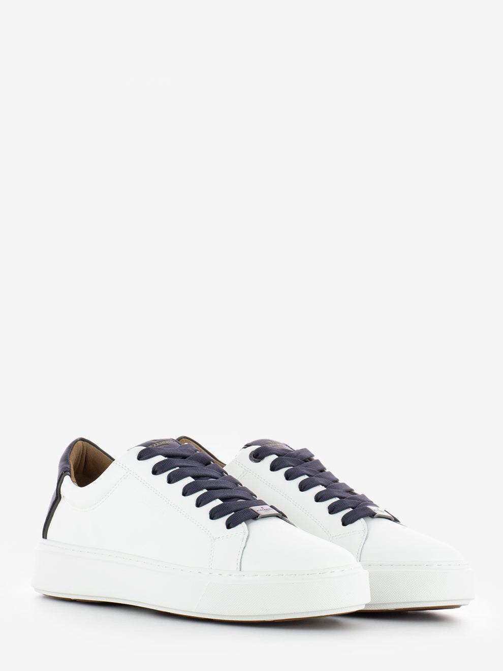 London M white / blue