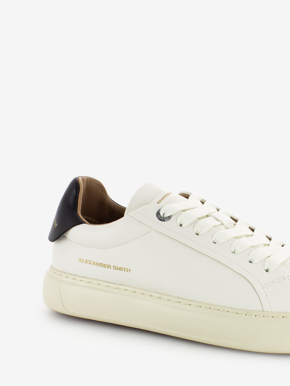 Soho Man white / black