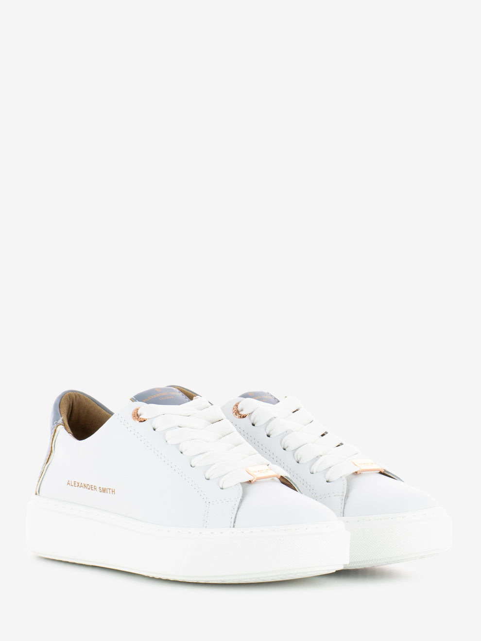 London woman white / light avio