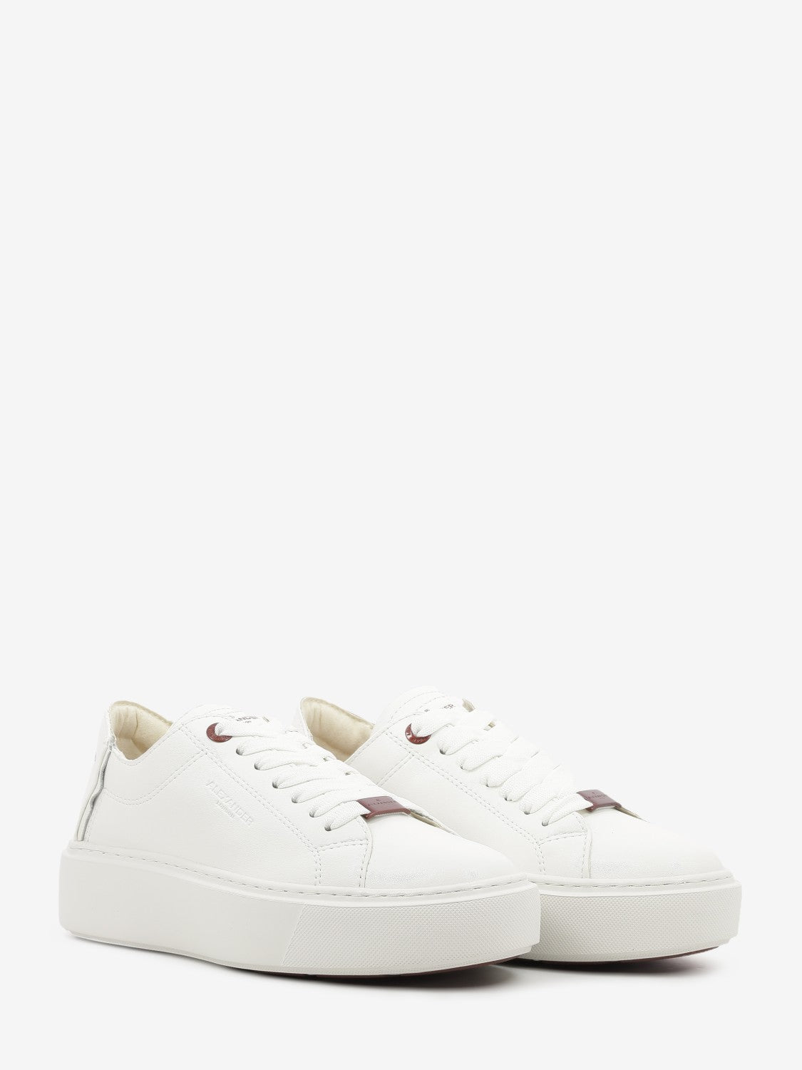Sneaker London deconstructed total white