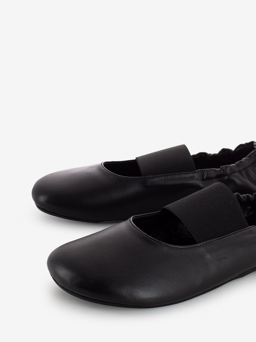 Sutton black leather ballerinas