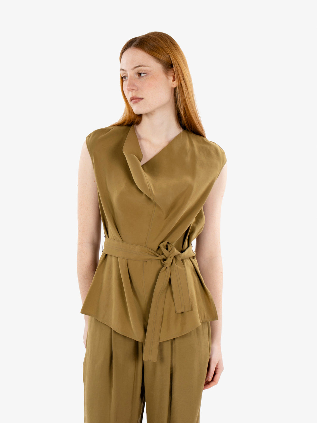 Blusa con cintura olio