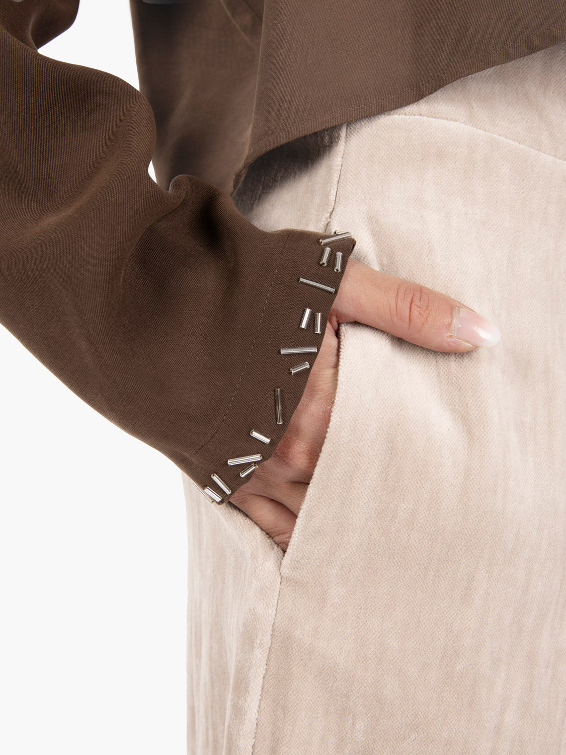Blusa in cupro con applicazioni choco