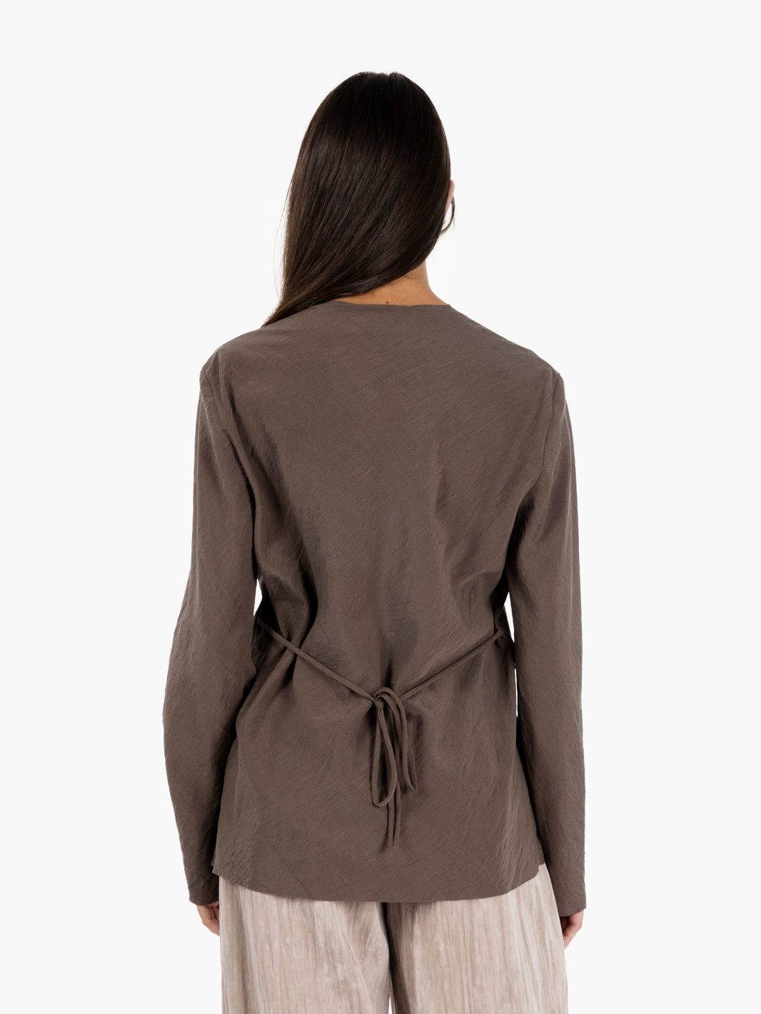 Blusa in seta con volant fumè