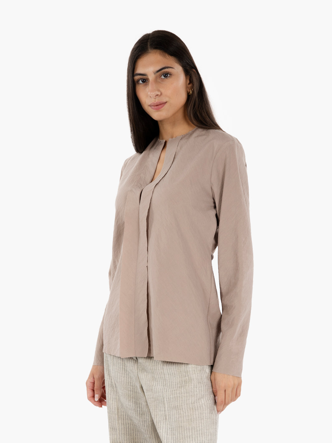 Blusa in seta con volant petalo