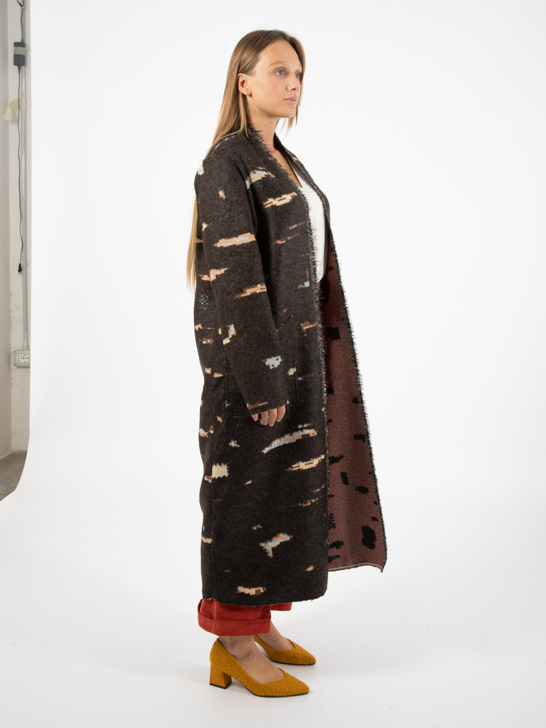 Long mohair jacquard ebony coat