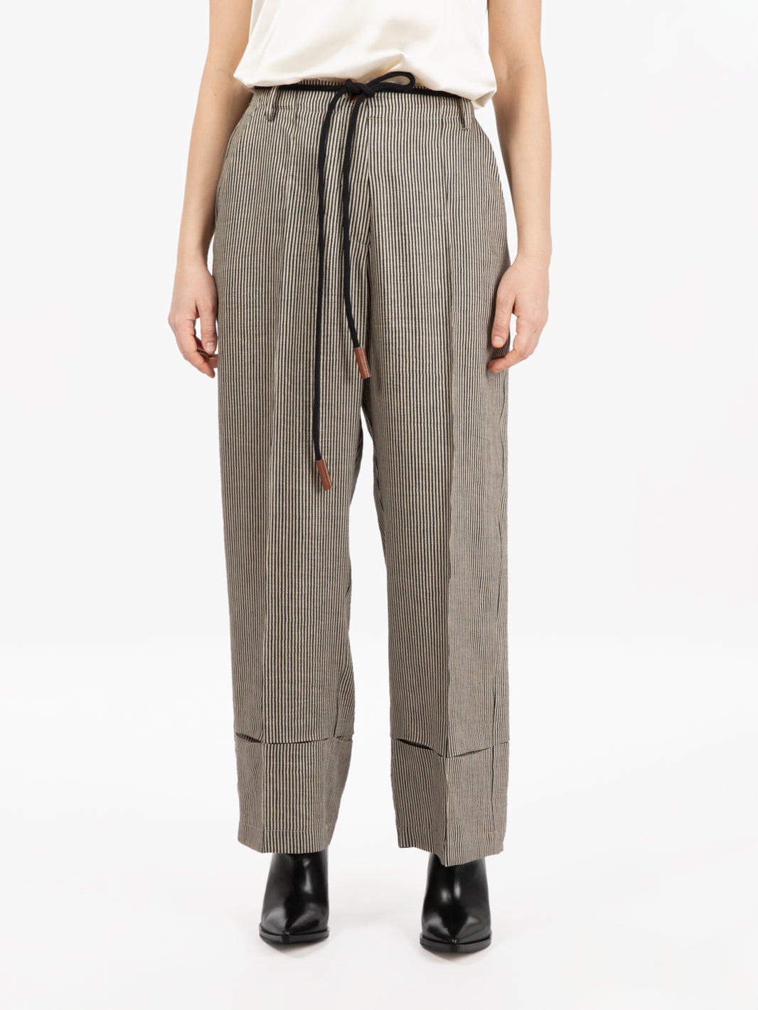 Pantaloni cropped micro stripes asfalto