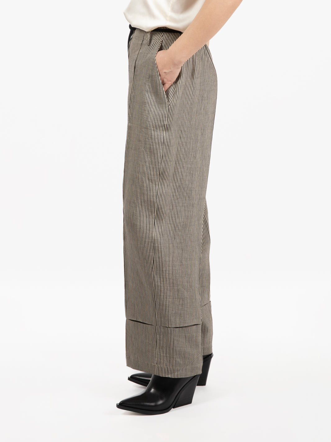 Pantaloni cropped micro stripes asfalto