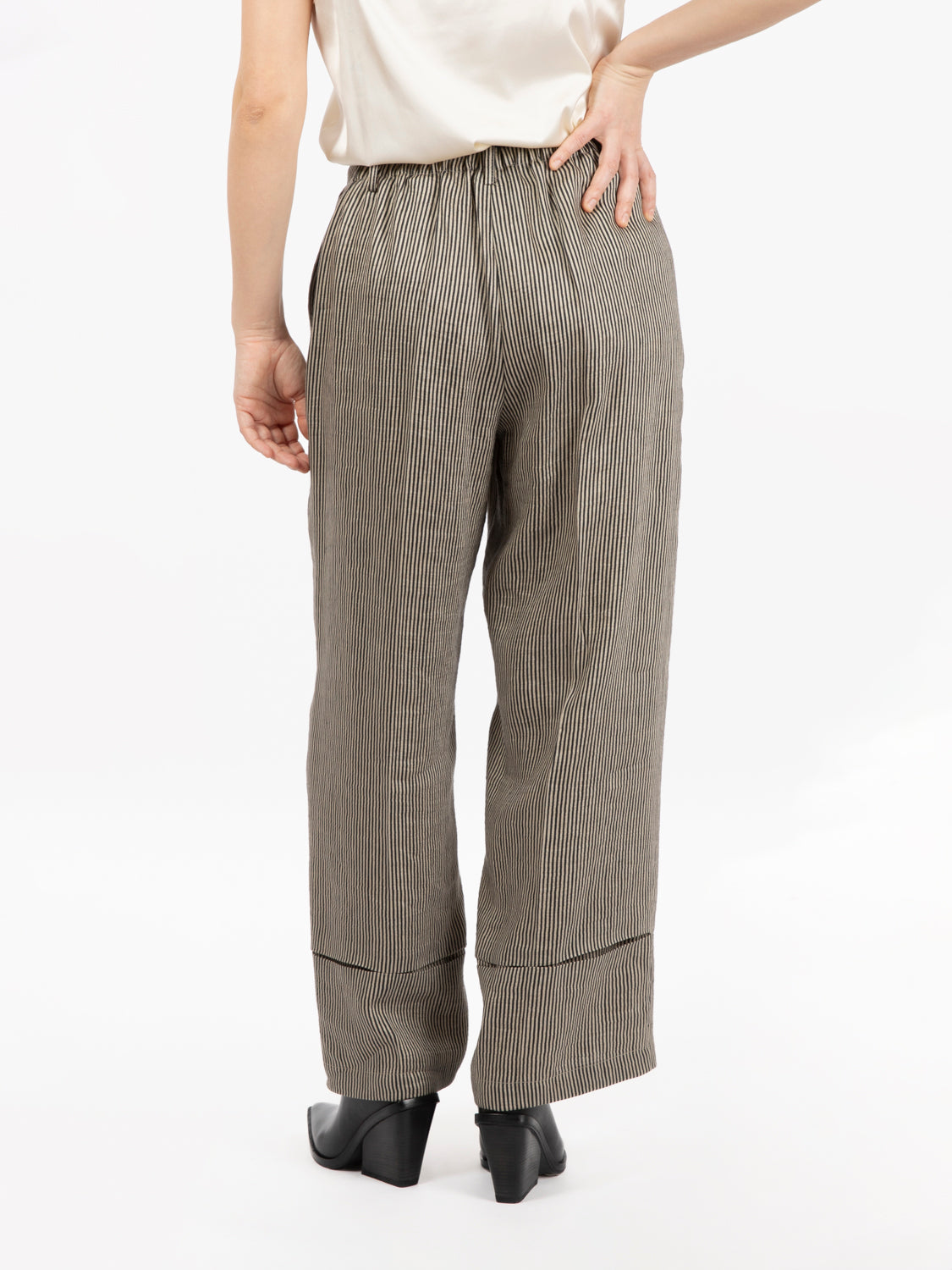 Pantaloni cropped micro stripes asfalto