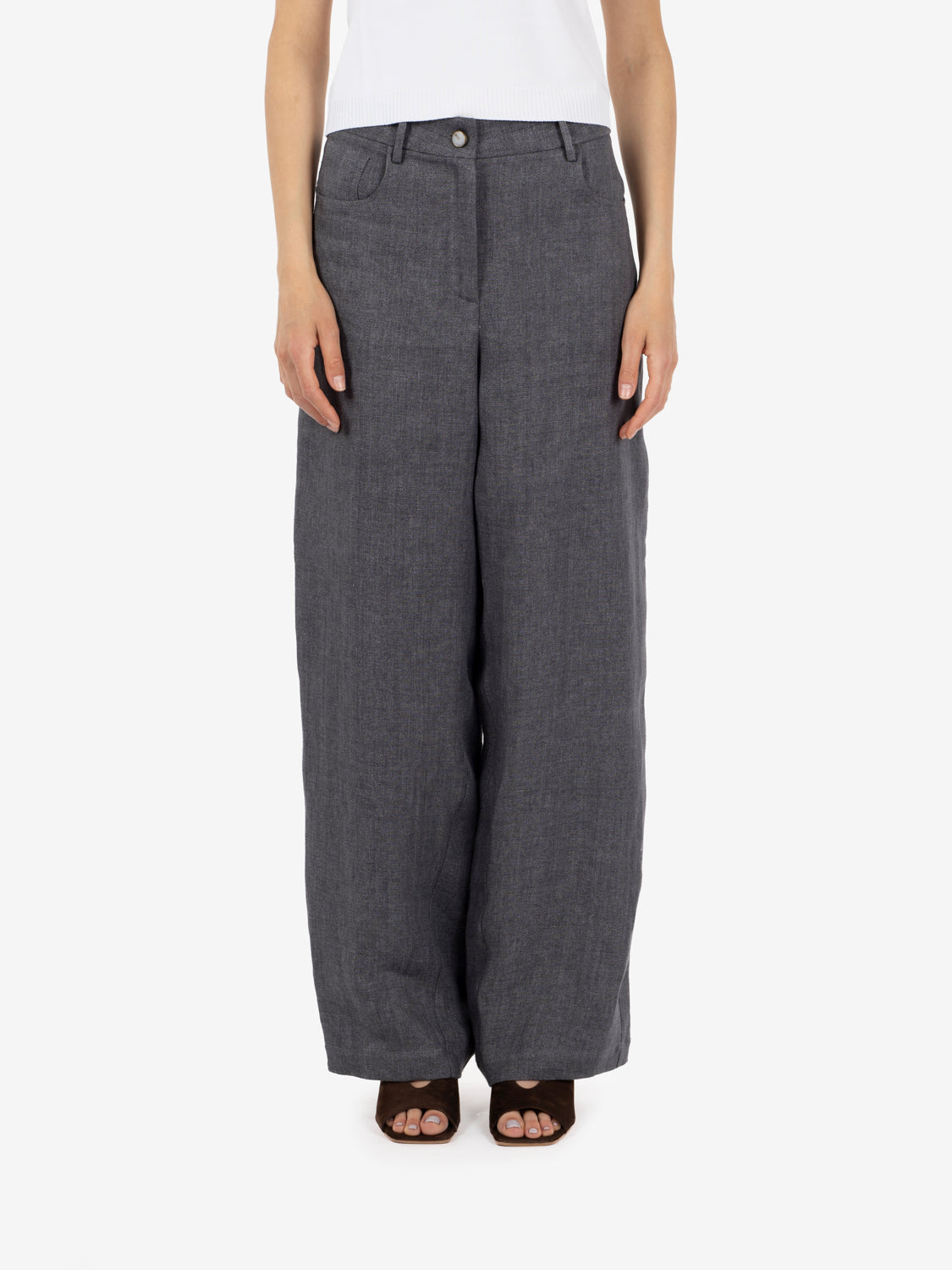 Licorice linen trousers