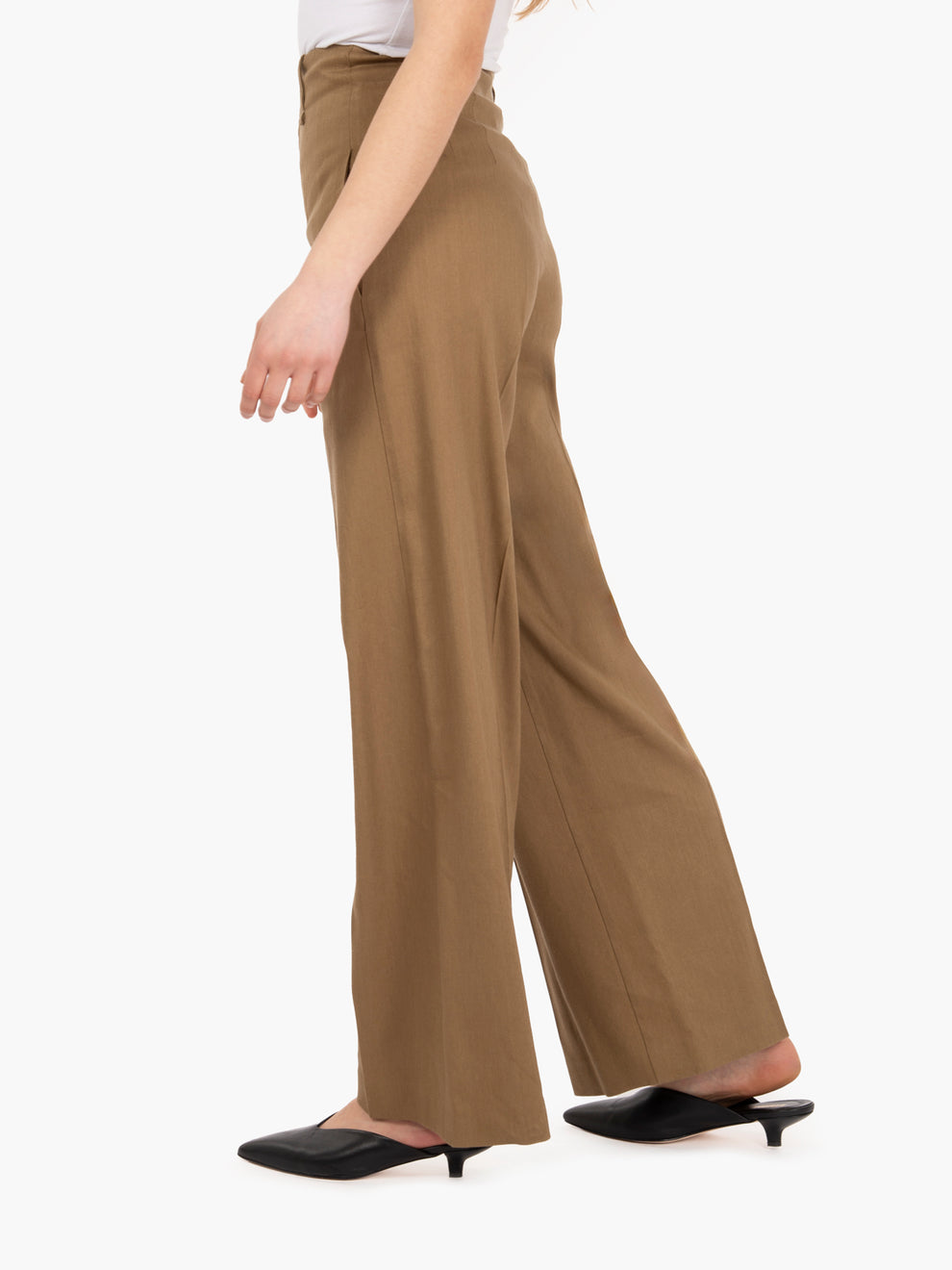 Pantaloni in lino stretch svasati noce