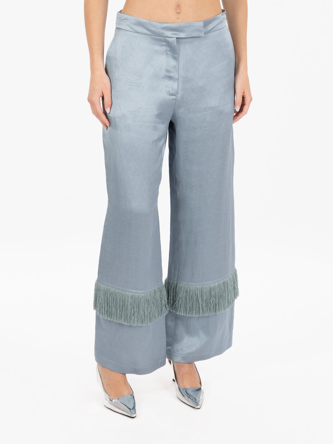 Trousers in malfilè satin with dusty fringes