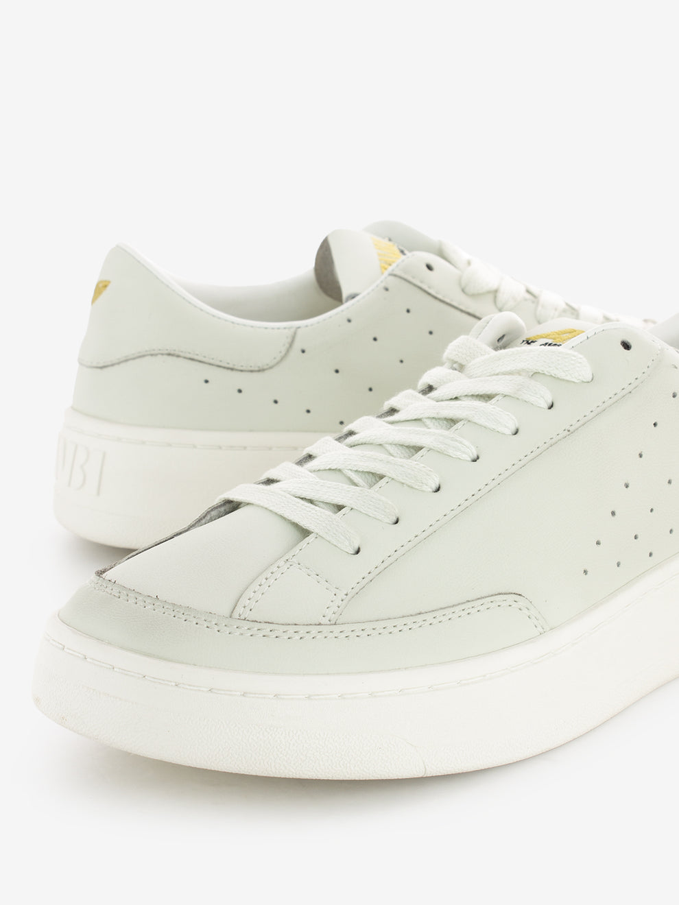 Sneakers Trailmate white