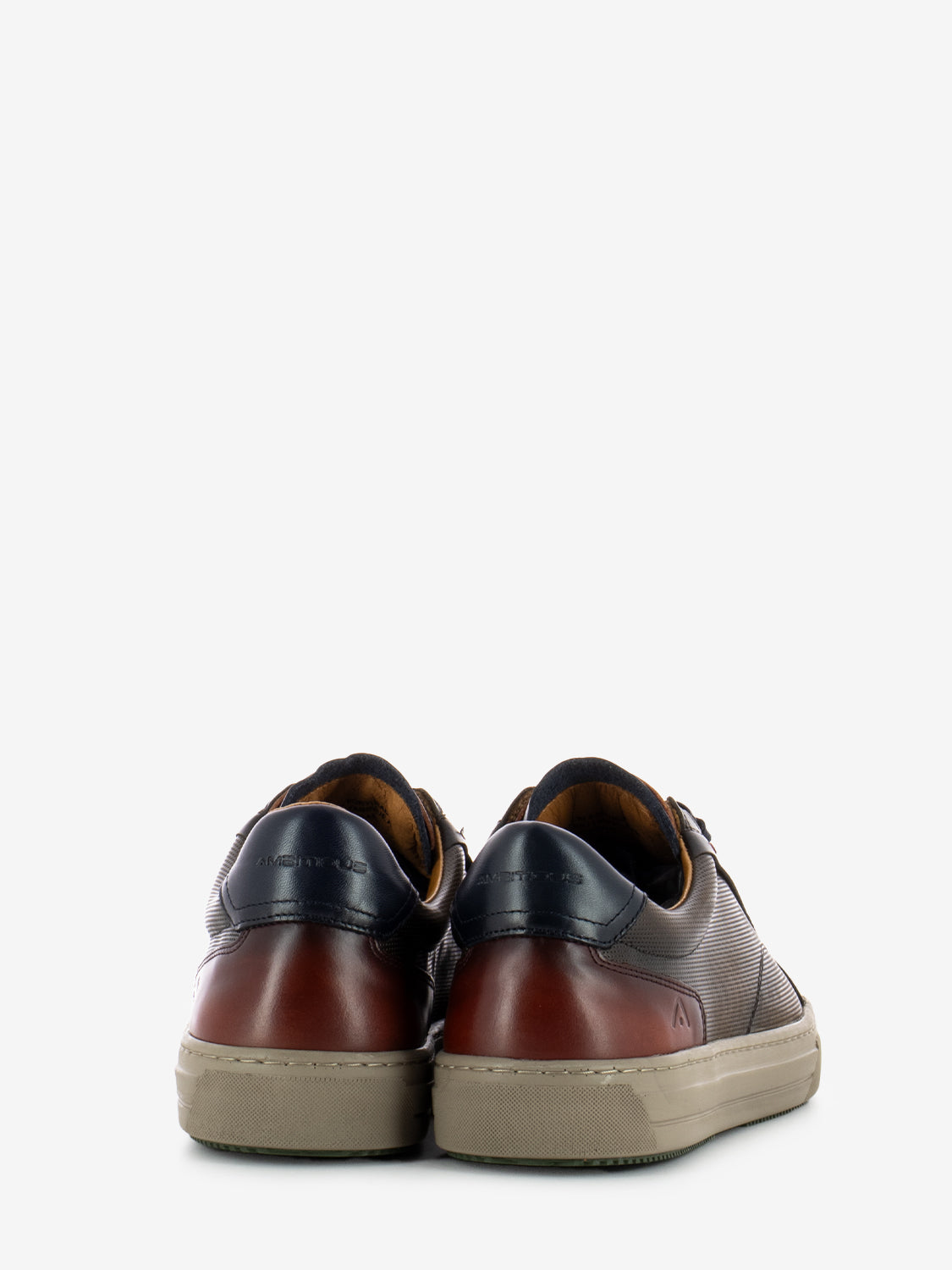 Casual cognac sneakers