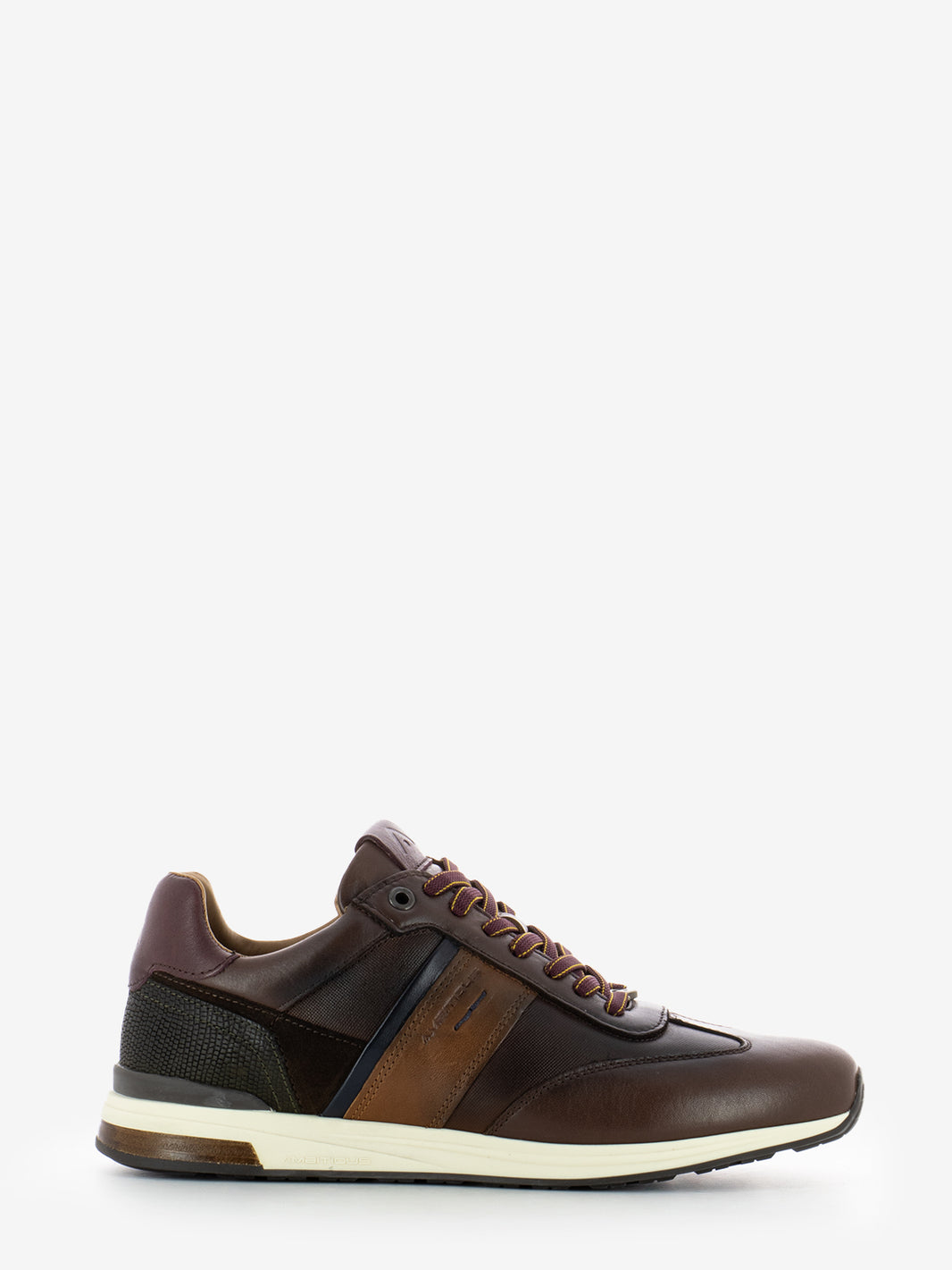 Sneakers casual lifestyle brown