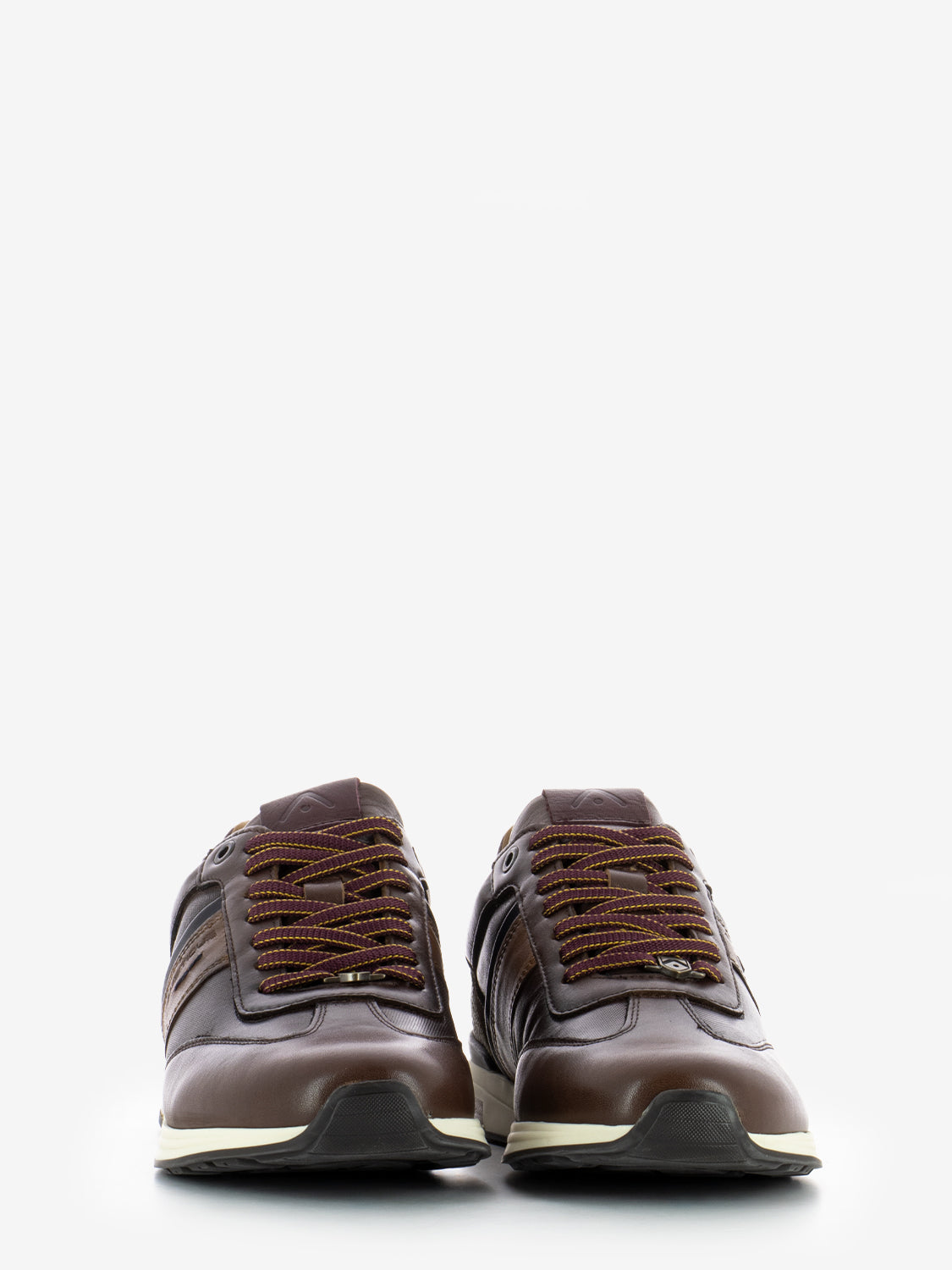 Sneakers casual lifestyle brown