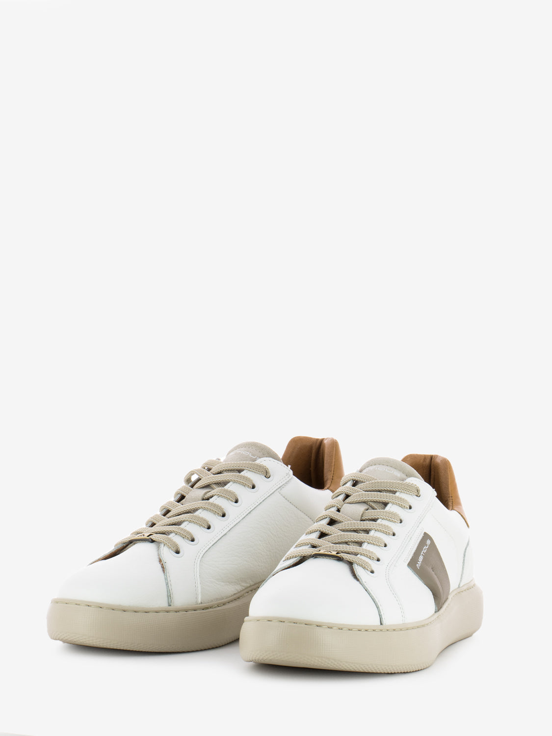 Eclipse white / beige sneakers