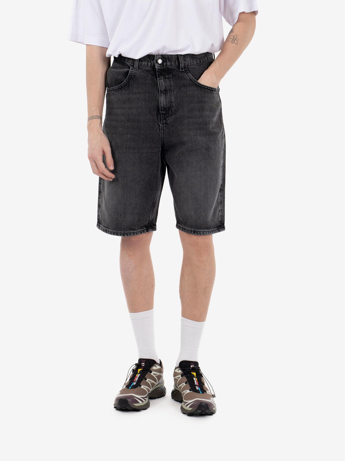 Tommy black wash denim Bermuda shorts
