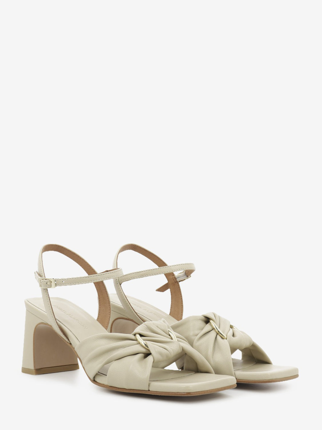 Sandali con tacco nappa latte