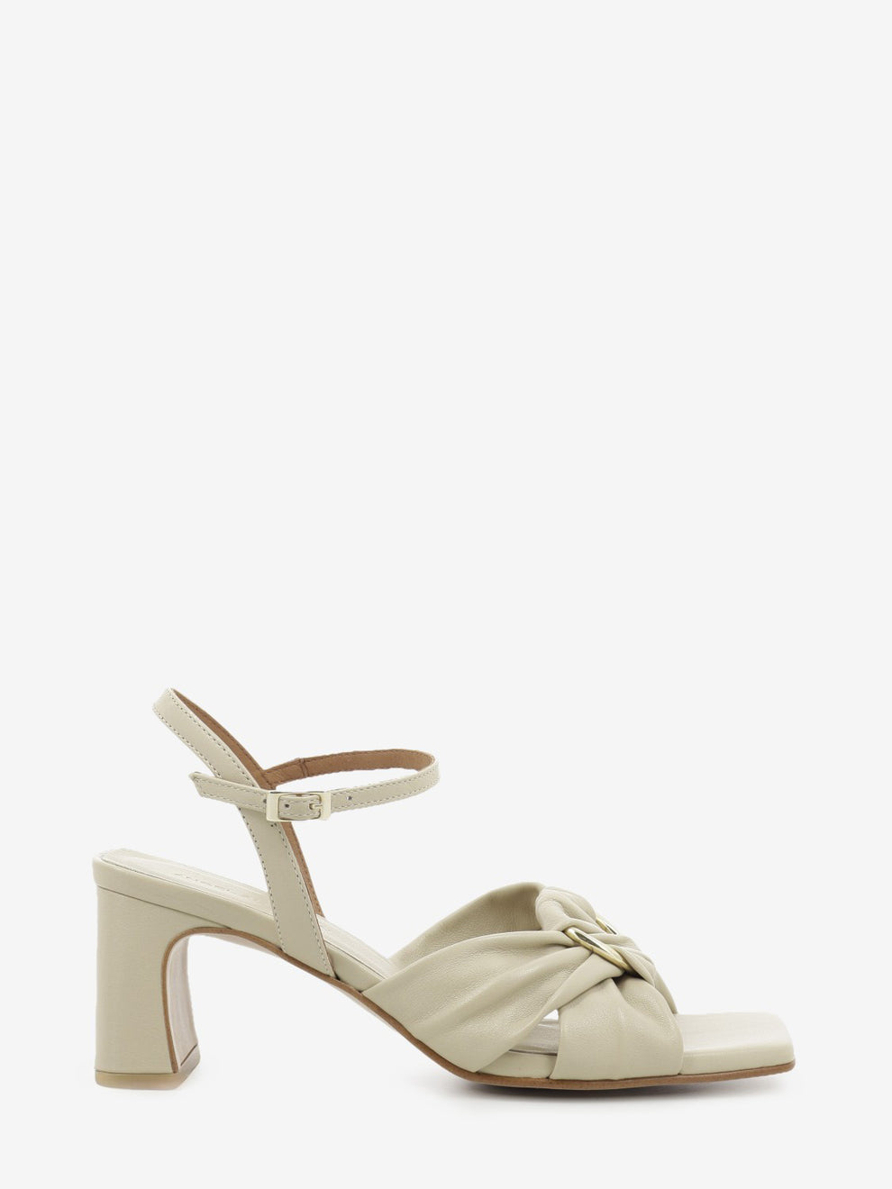 Sandali con tacco nappa latte