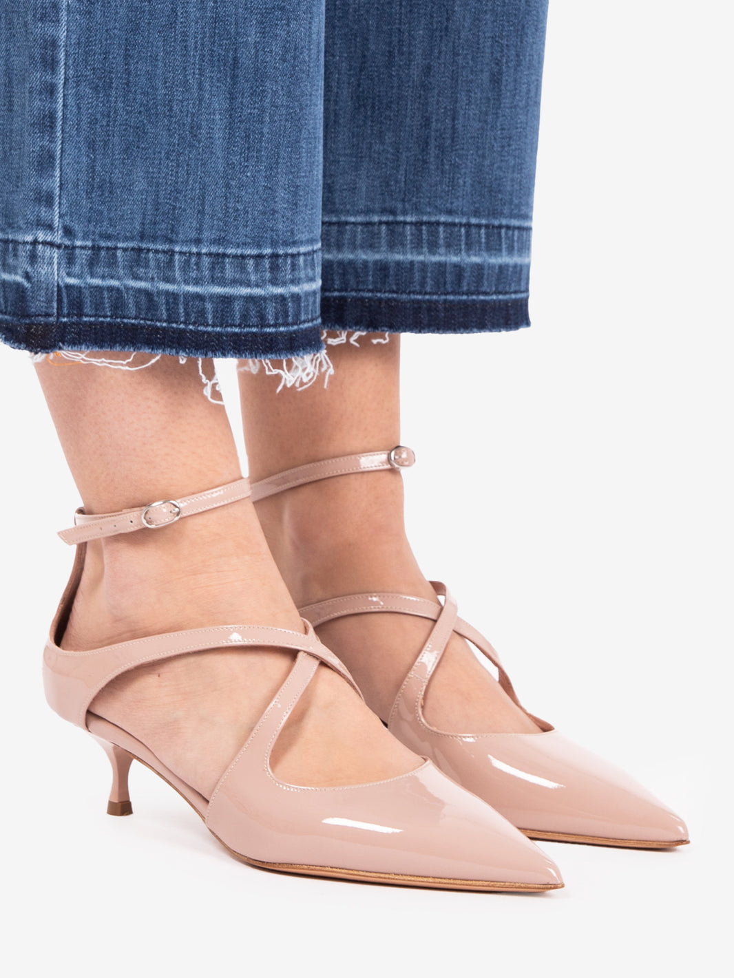 Chanel in vernice con incrocio beige