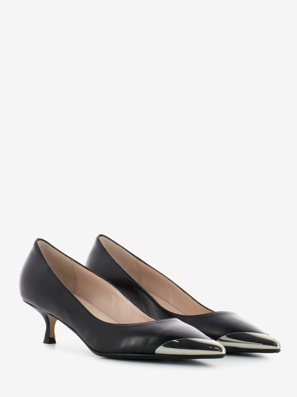 Décolleté con punta in metallo nero