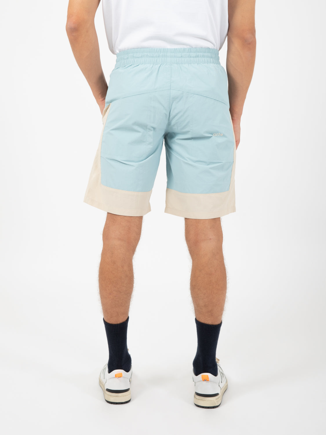 Bermuda Steiner contrast light blue / cream