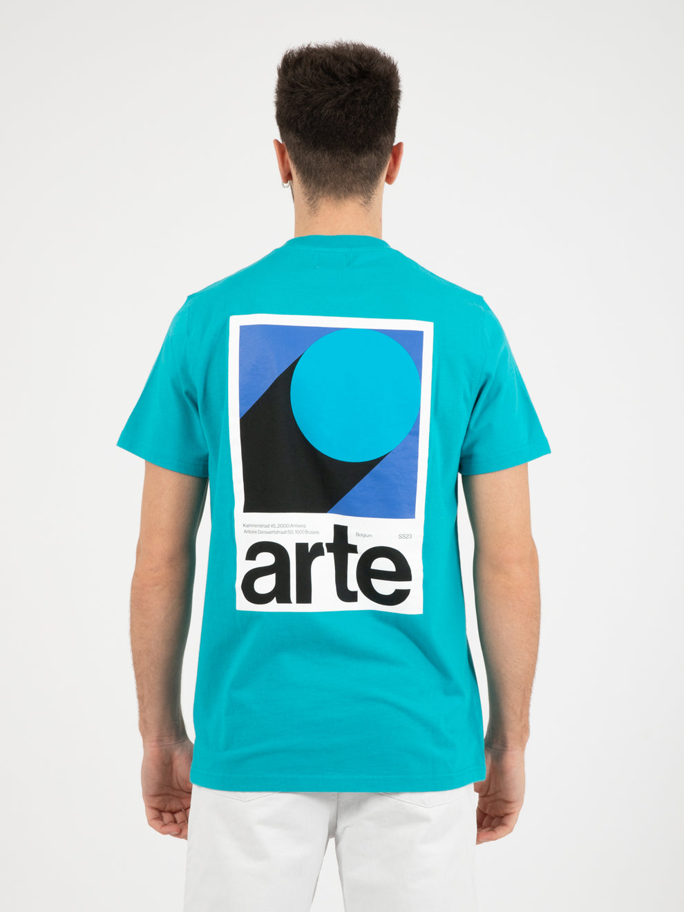 Taut back print lake blue t-shirt