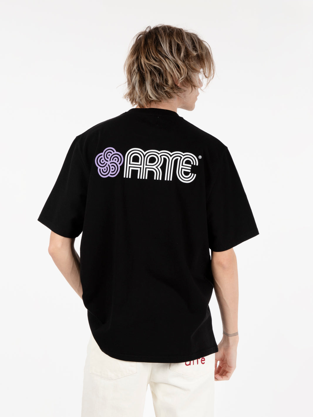 Teo circle flower black t-shirt