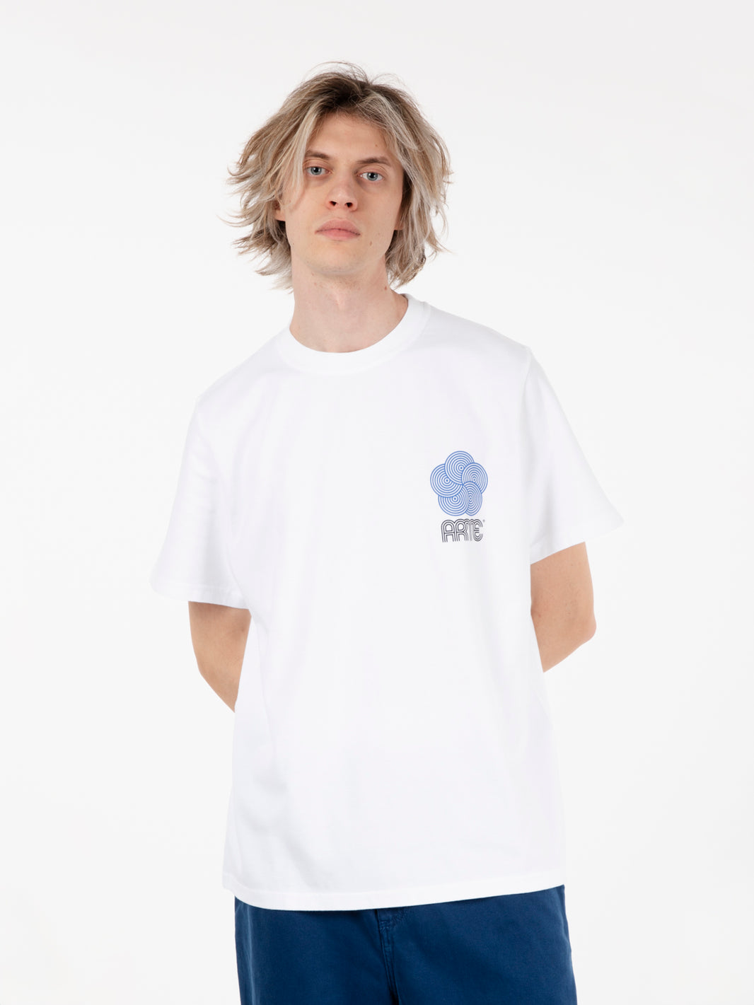 Teo circle flower white t-shirt