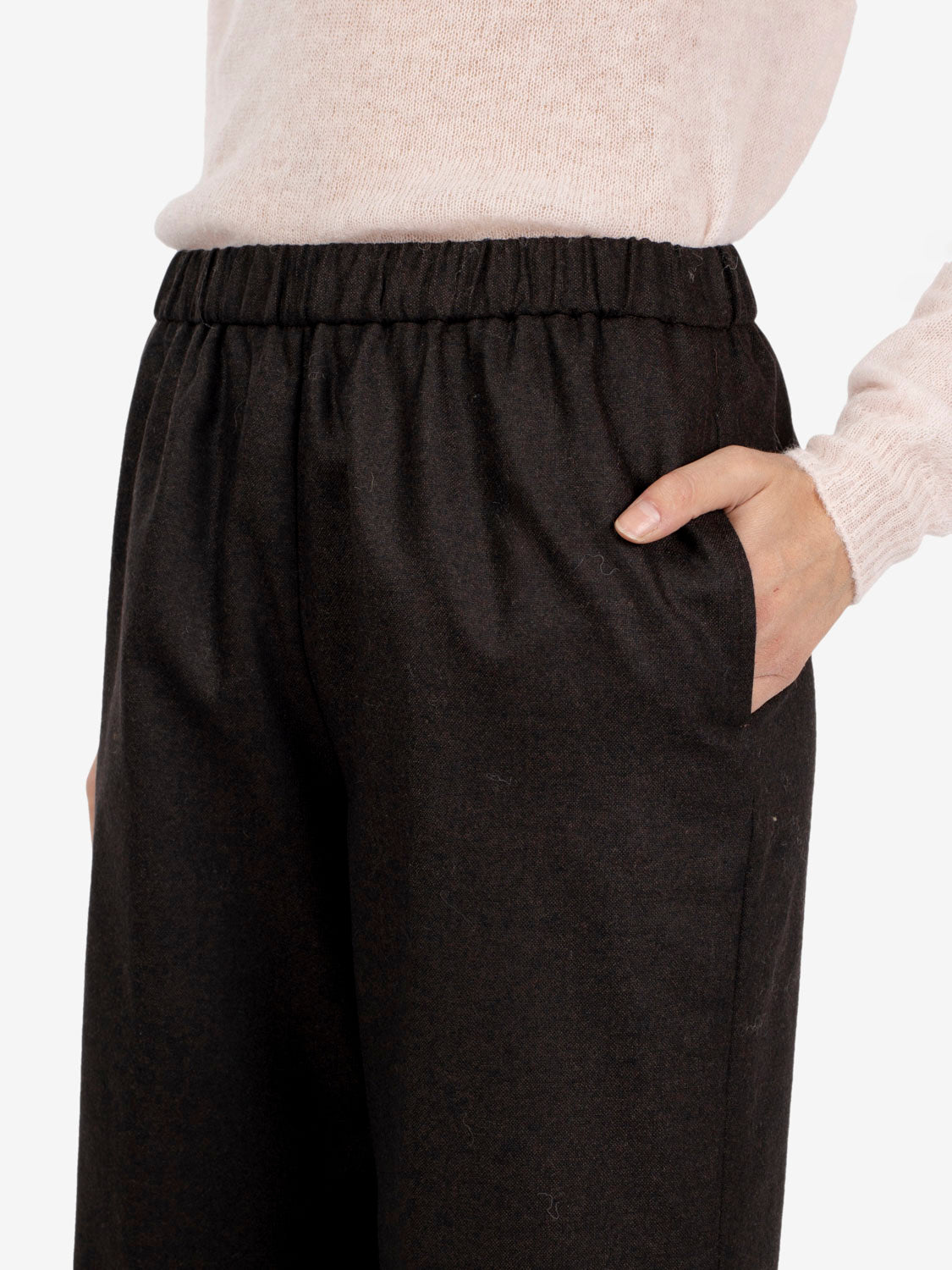 Pantaloni in fresco lana marrone