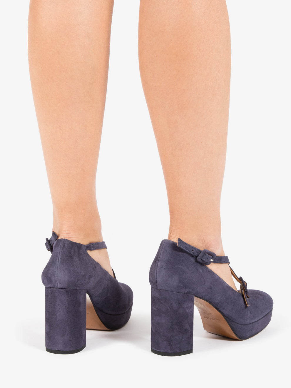 Scarpa con tacco e cinturini incrociati in camoscio viola