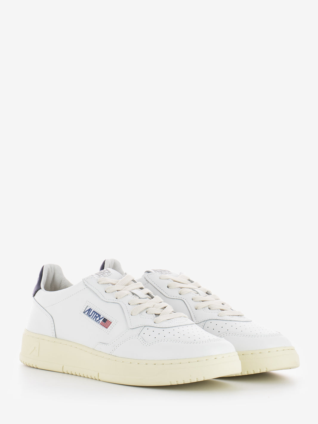 Medalist Low M in white / space leather
