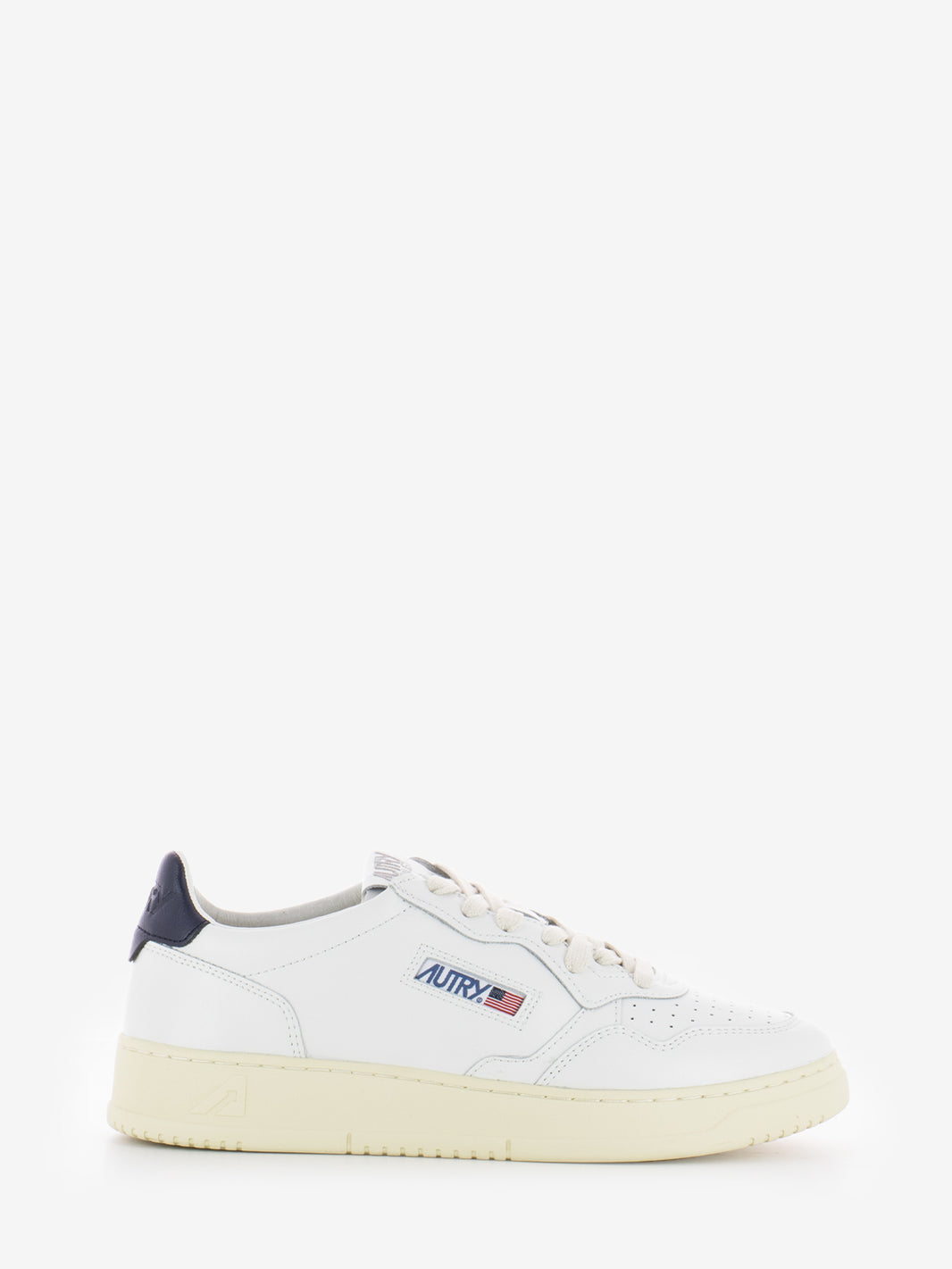 Medalist Low M in white / space leather