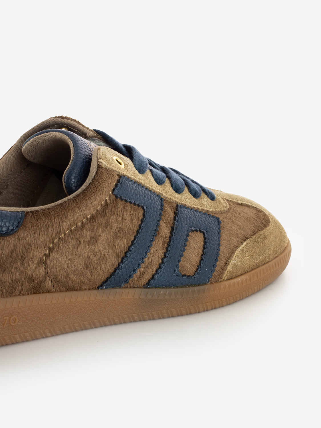 Cloud P46 taupe / tongue blue