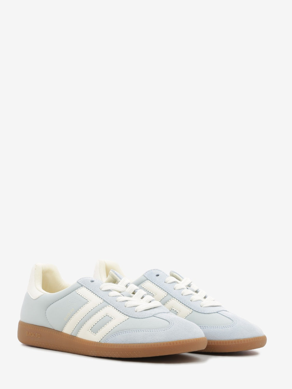 Cloud sneakers in sky nappa