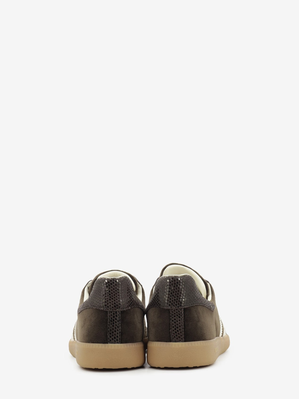 Cloud velvet coffee / butter sneakers