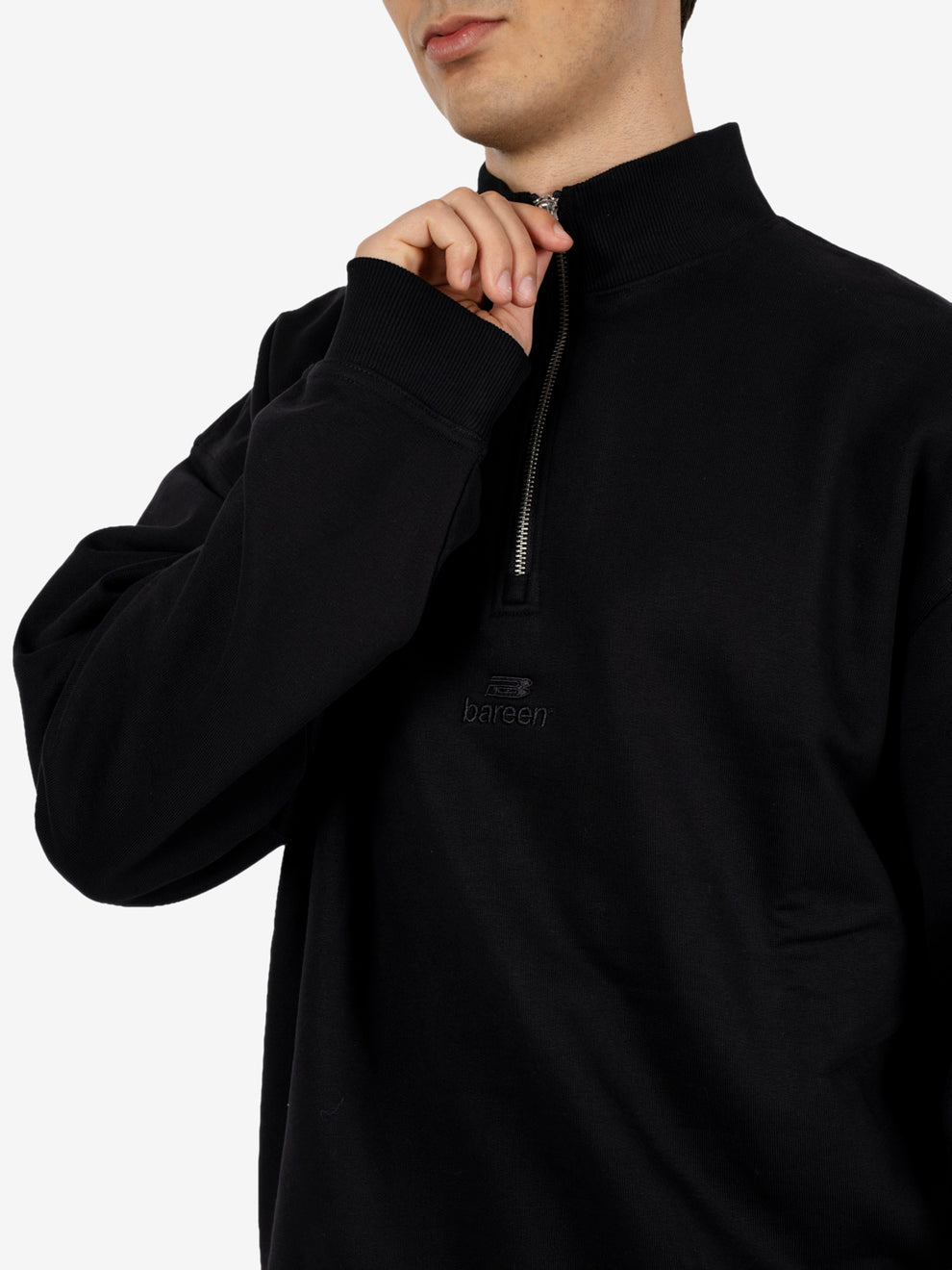 Cropped half zip black