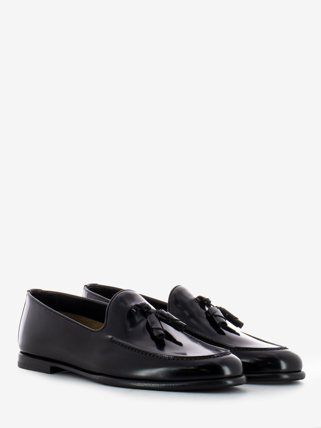 Brushed leather loafers with tassels black